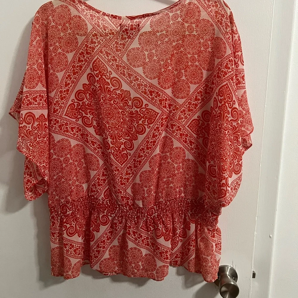 Elle Sheer Top - Picture 2 of 7